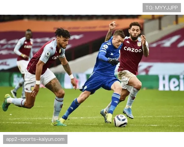 切尔西防线亟待修补,未来对阵强敌的战略调整势在必行,切尔西战术分析 切尔西防线亟待修补,未来对阵强敌的战略调整势在必行,切尔西战术分析